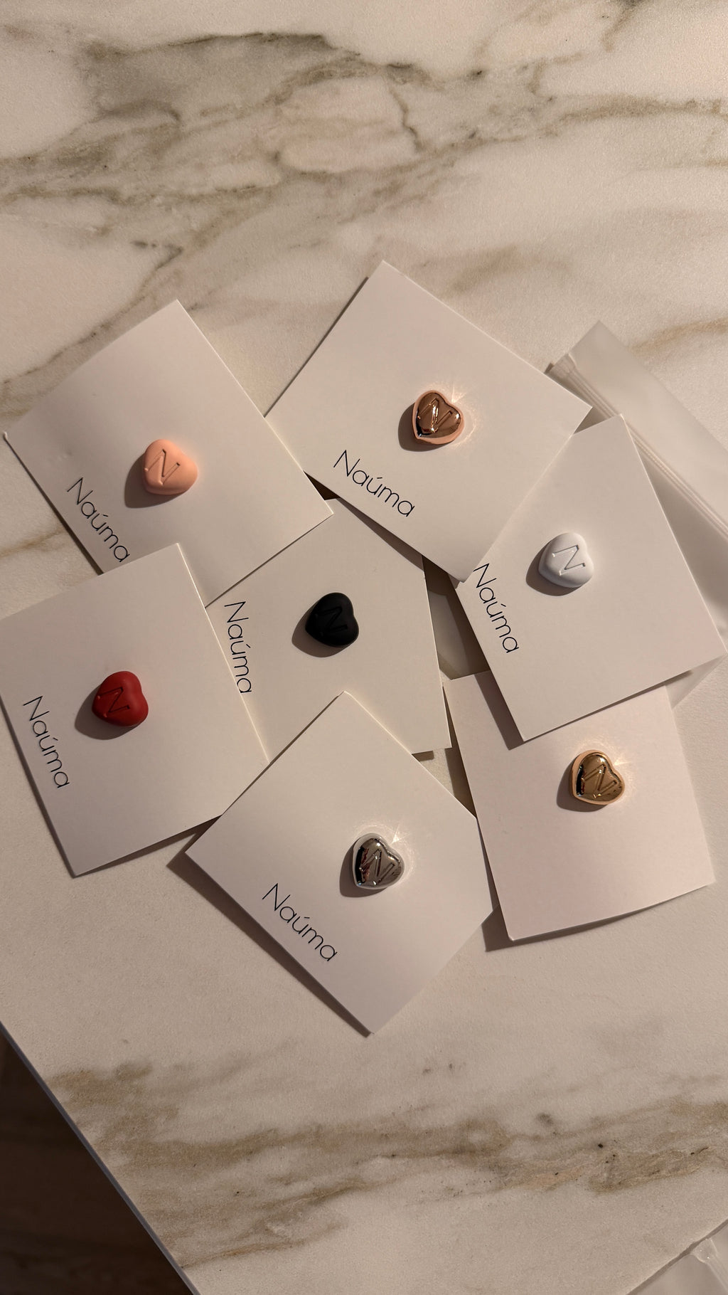 Naúma Herz Magnet – Black