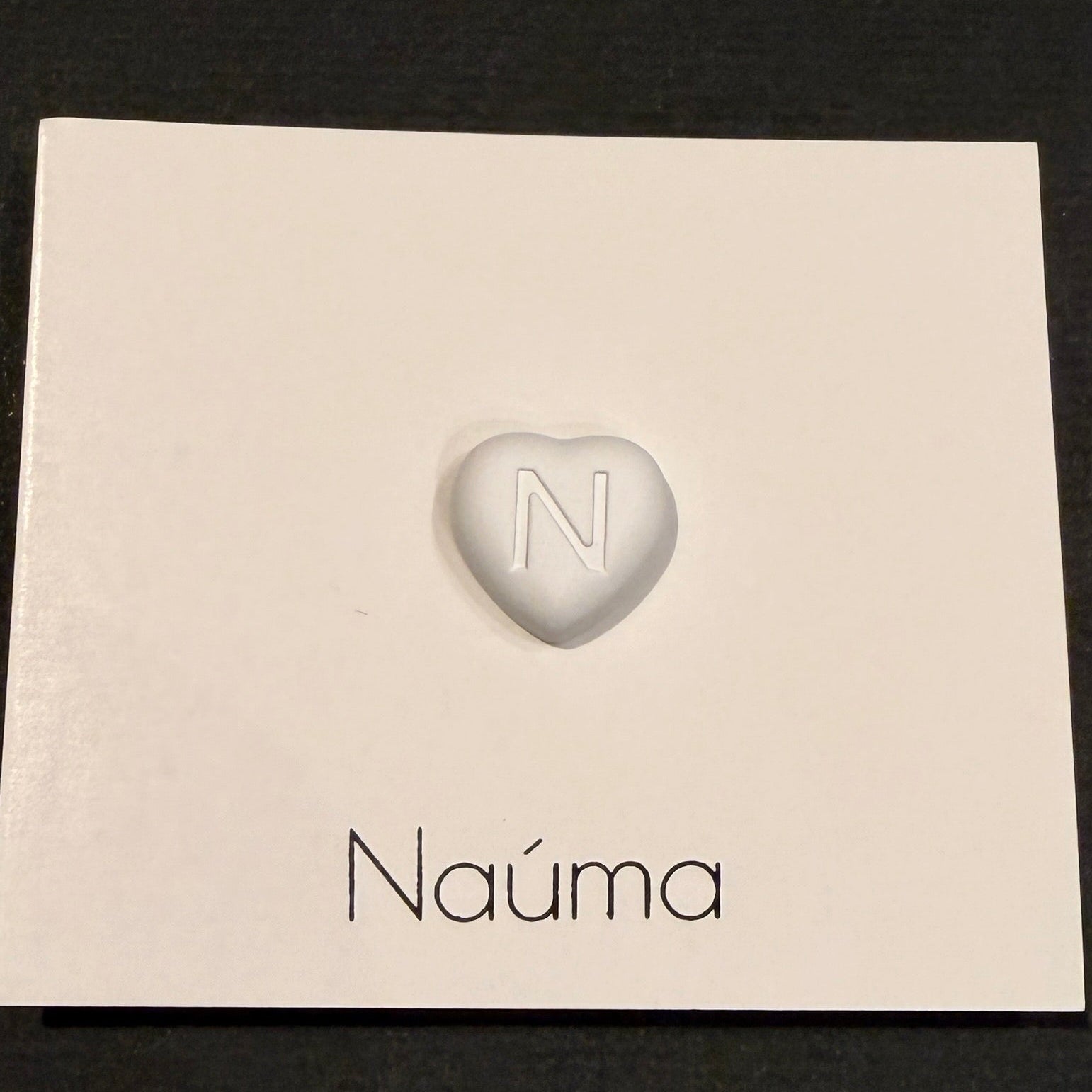 Naúma Herz Magnet – White
